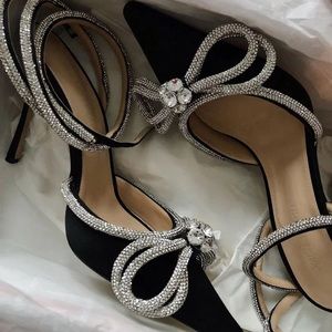 Mach & Mach style black bow heels